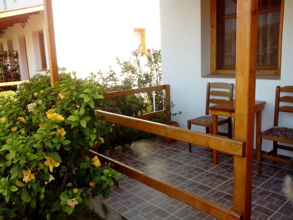 Drakano Rooms Fanari  Bagian luar foto
